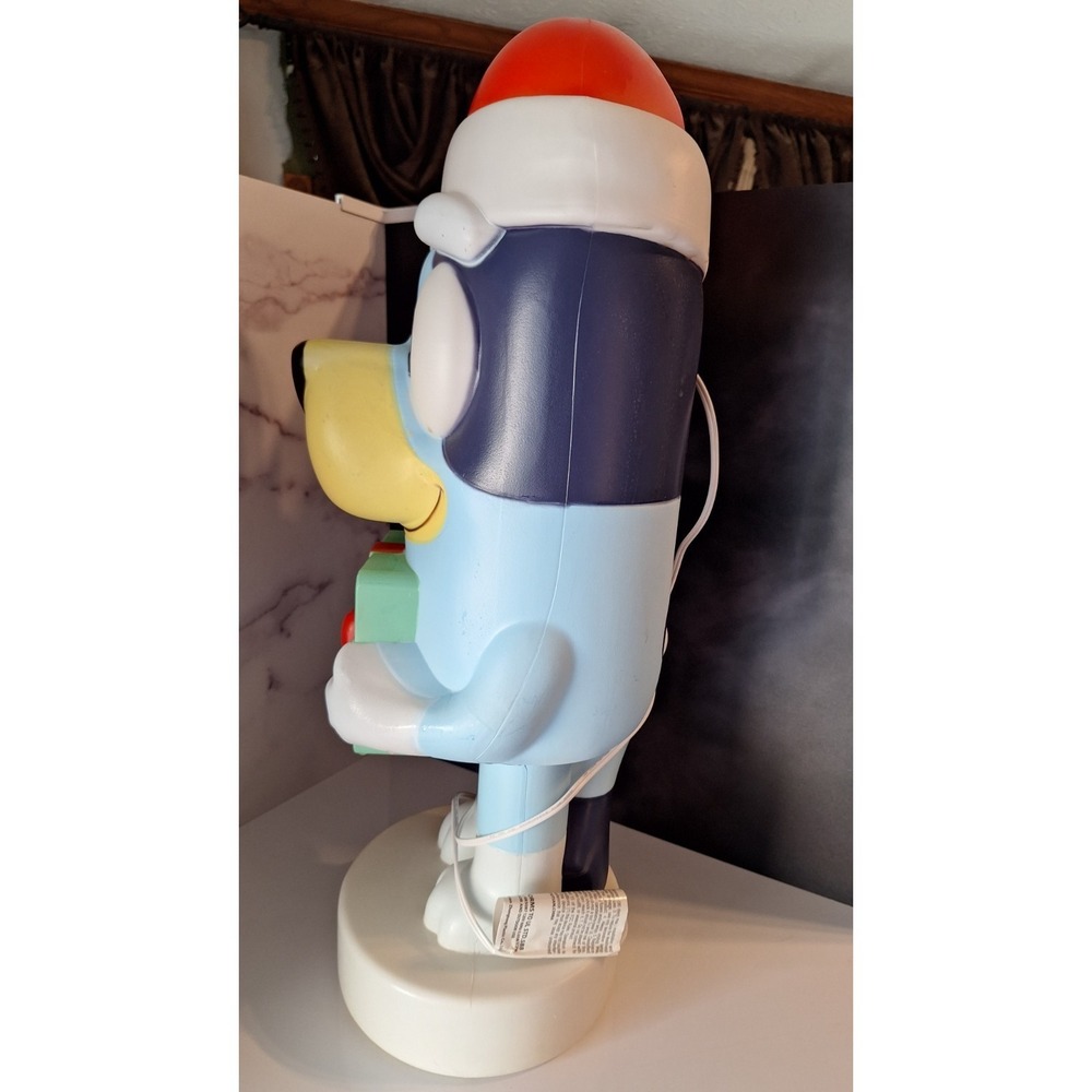 Bluey 24" Lighted Blow Mold Christmas Yard Decor Gemmy LED Outdoor Indoor - Picture 4 of 10